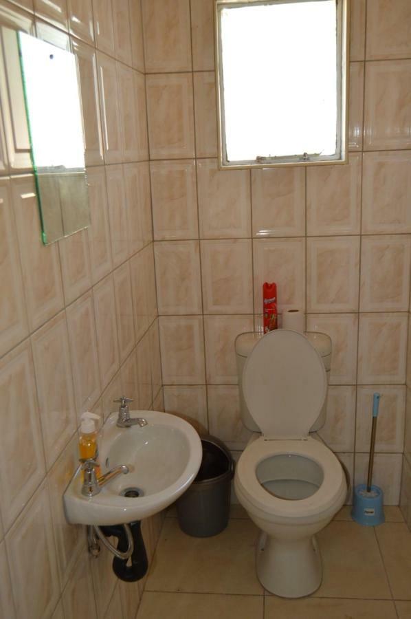 Chitova'S Guesthouse Air Terjun Victoria Bagian luar foto