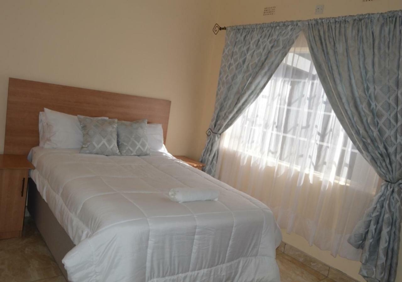 Chitova'S Guesthouse Air Terjun Victoria Bagian luar foto